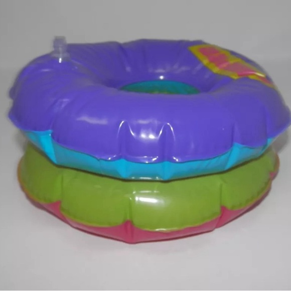 7-Eleven Slurpee Inflatable Drink Koozies - Picture 4 of 9